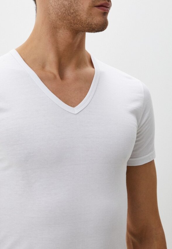 Футболка Alex Yvn