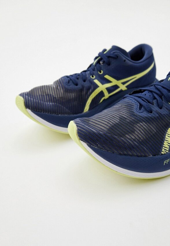 Кроссовки ASICS