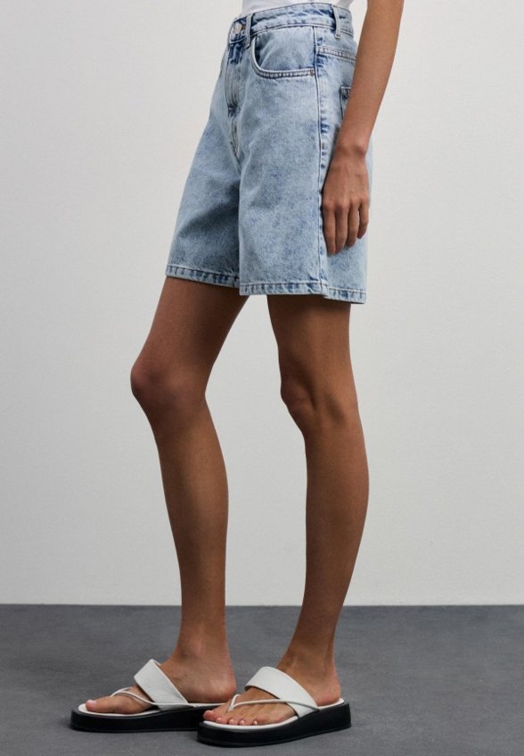 Шорты джинсовые Zarina