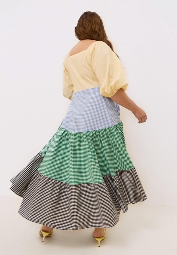 Платье Lessismore