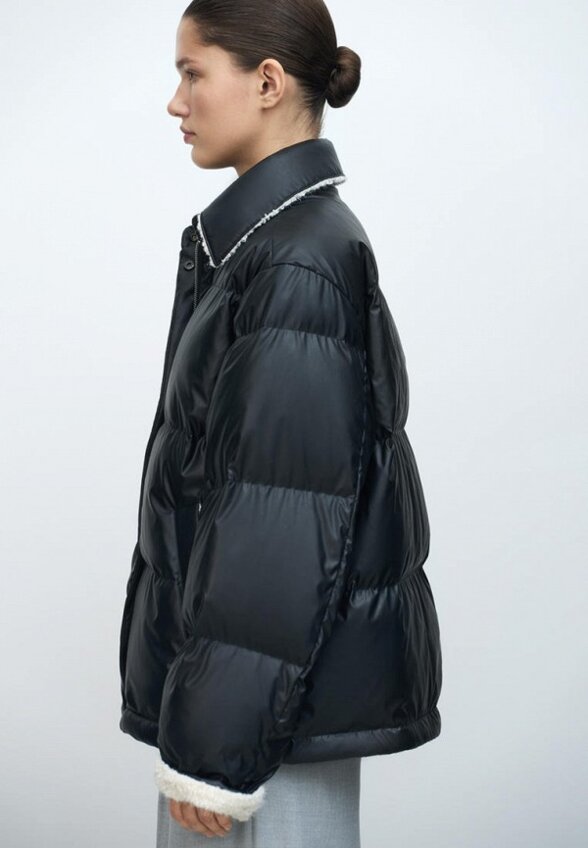 Пуховик Brusnika