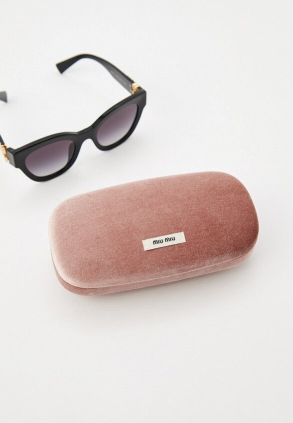 Очки солнцезащитные Miu Miu