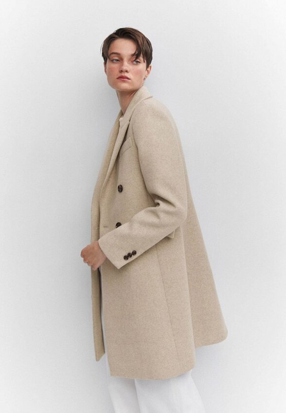 Пальто двубортное Mango