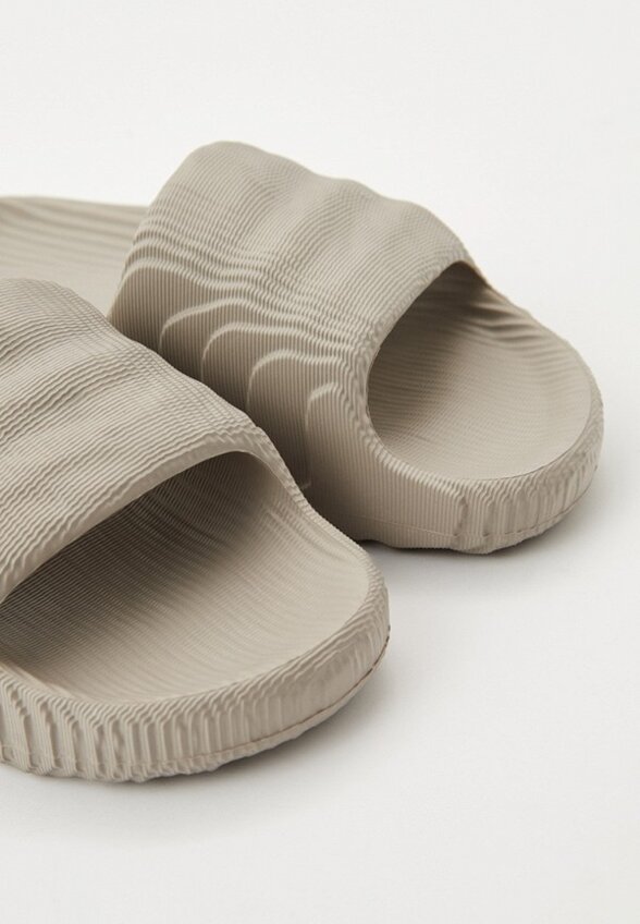 Сланцы adidas Originals