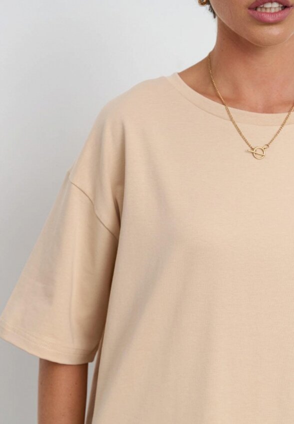 Футболка Darsi.studio