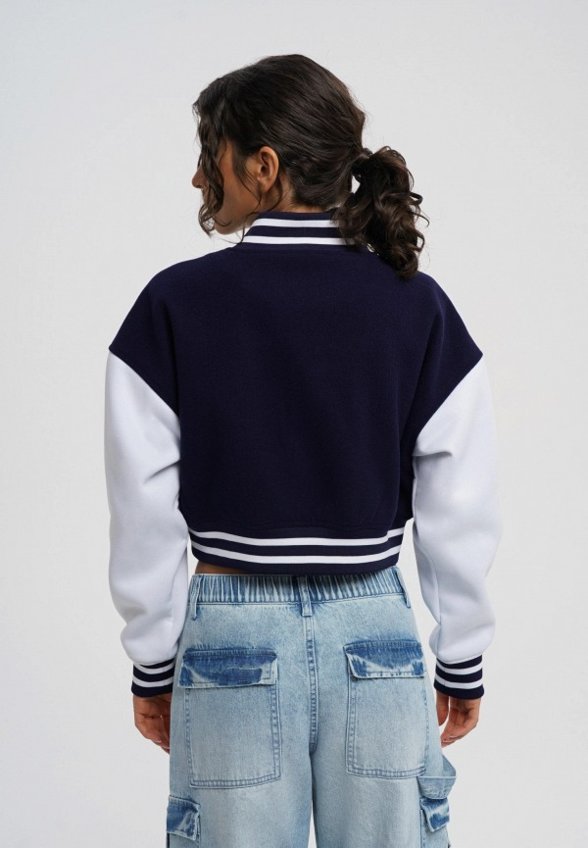 Бомбер Твое