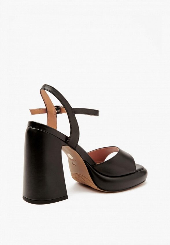 Босоножки Mascotte