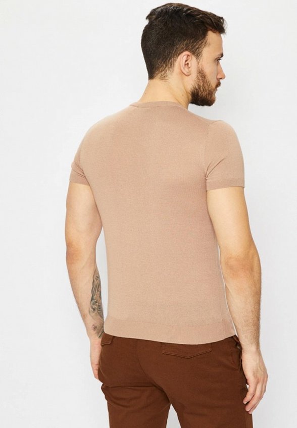 Футболка Grostyle