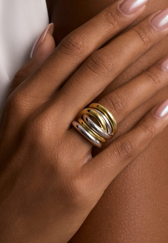 Широкое многослойное кольцо из серебра биколор MIE