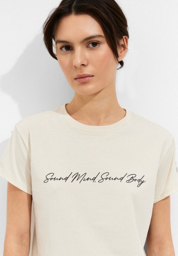 Футболка ASICS