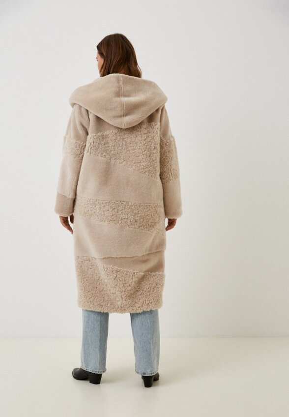 Пальто меховое Le Monique