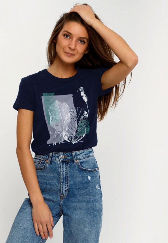 Футболка Апрель