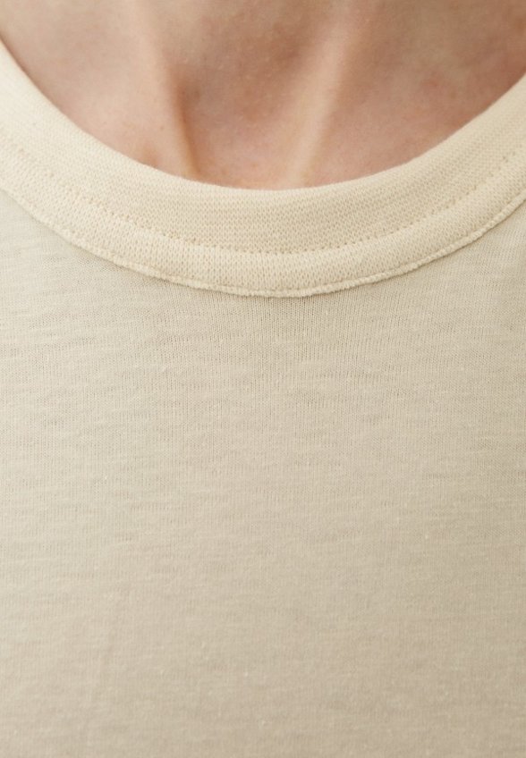 Футболка Delia