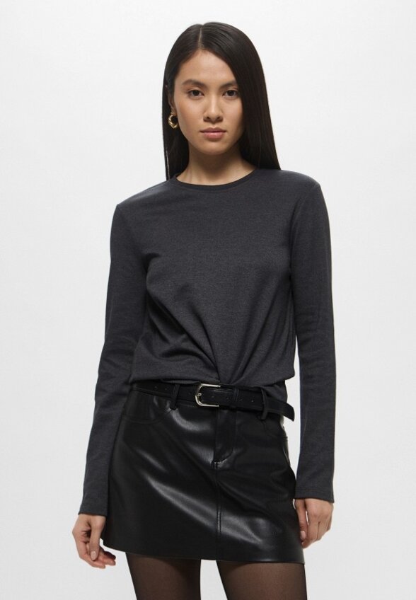 Лонгслив Mango