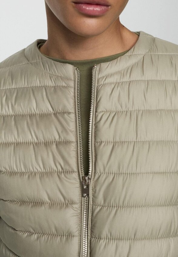 Жилет утепленный Mango