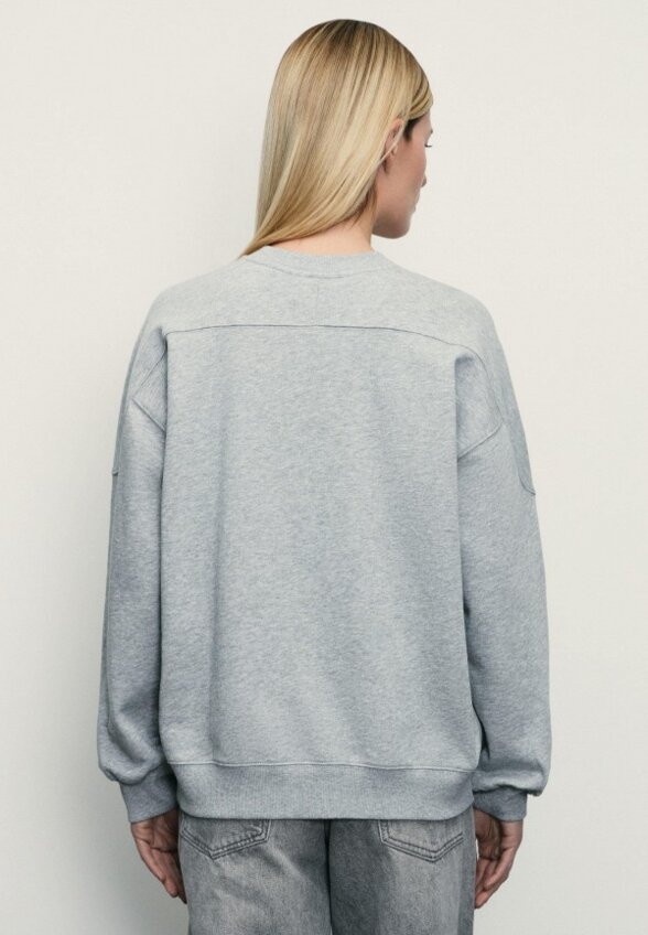 Свитшот Zarina