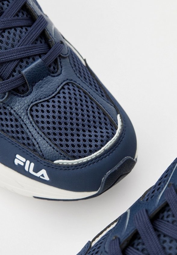 Кроссовки Fila