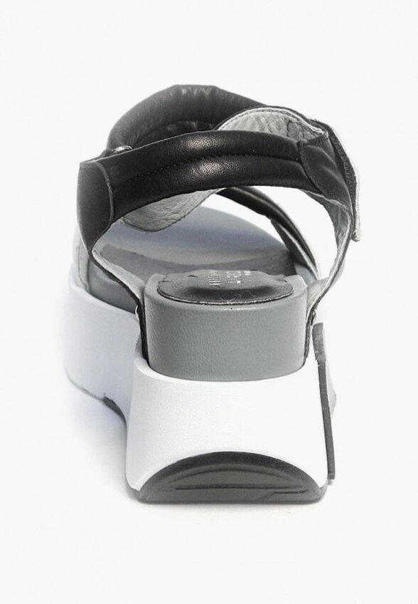 Босоножки Airbox