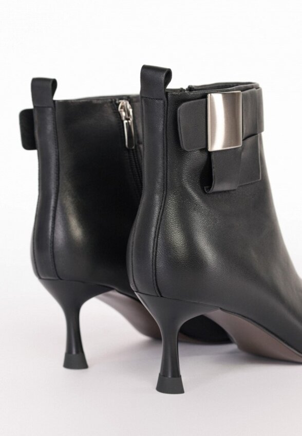 Ботильоны Gut