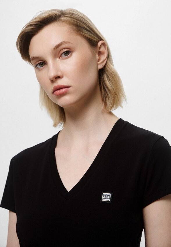 Футболка Armani Exchange