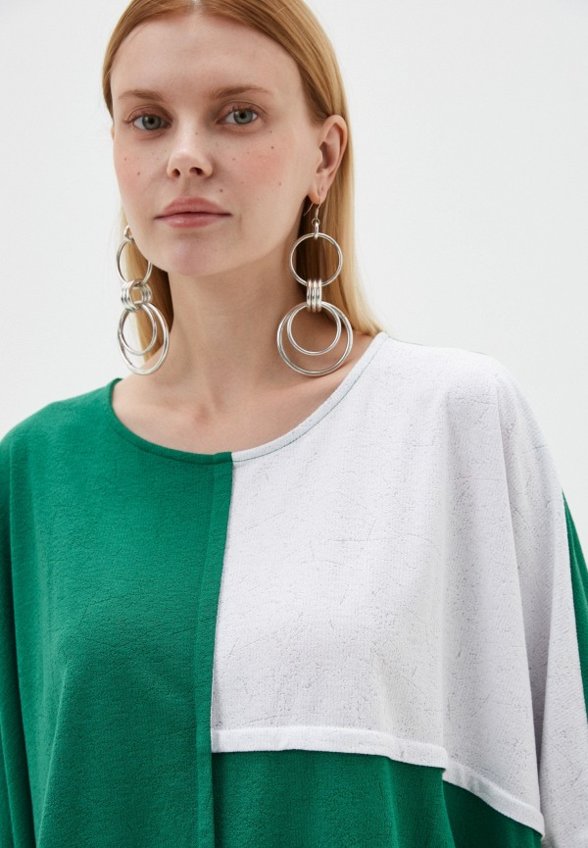 Футболка MadaM T