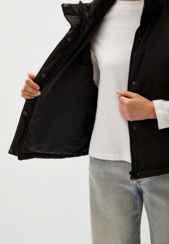 Жилет утепленный Hugo