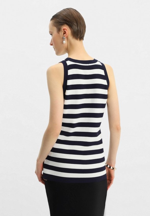 Майка Lilly Bennet