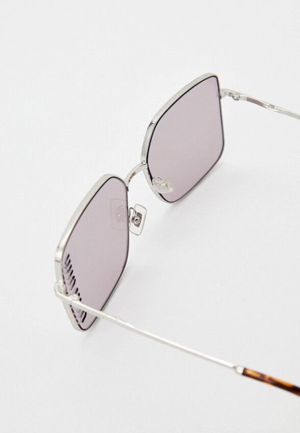 Очки солнцезащитные Miu Miu