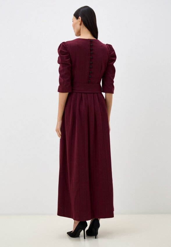 Платье MadaM T