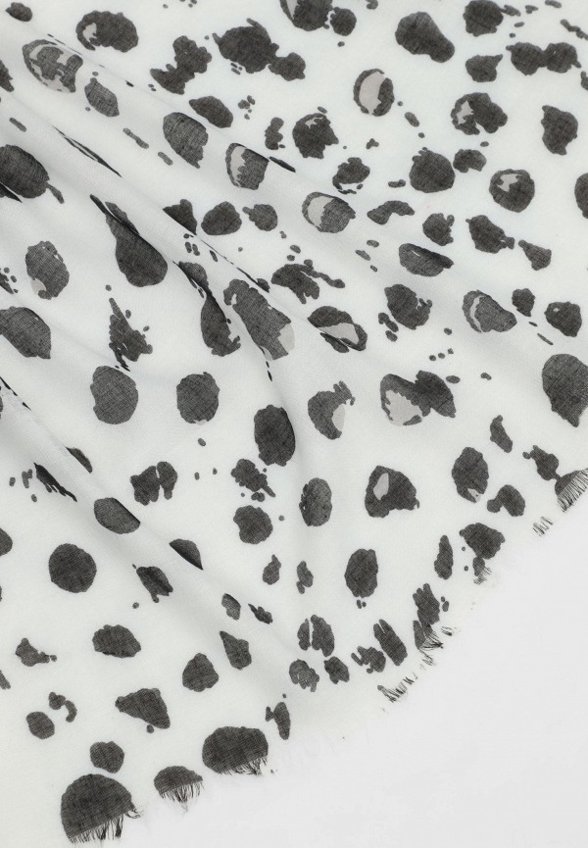 Палантин Lilly Bennet