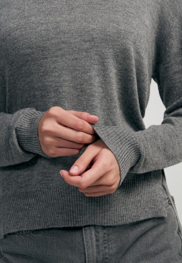 Пуловер Твое