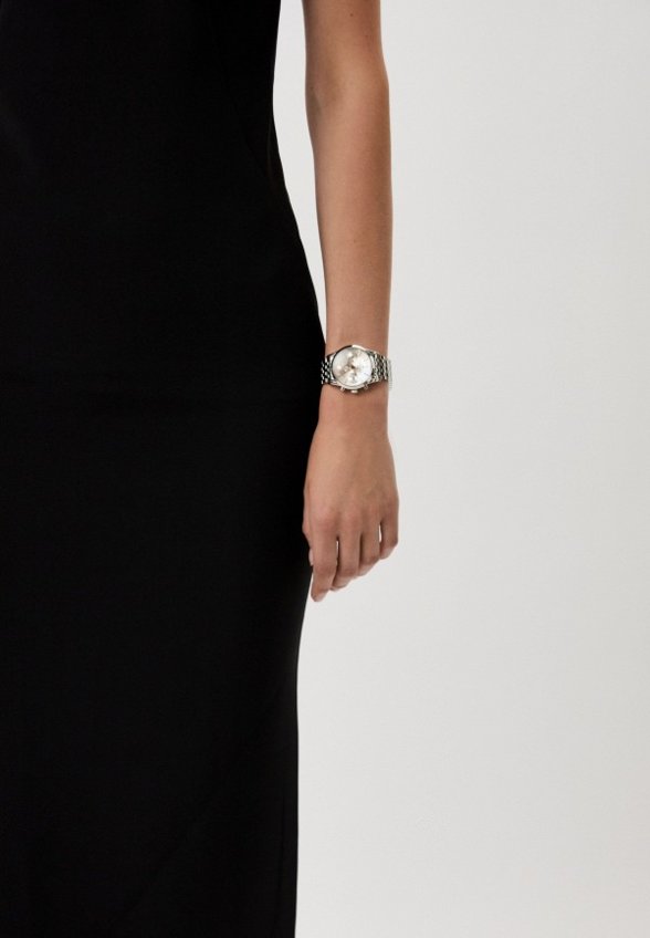 Часы George Kini