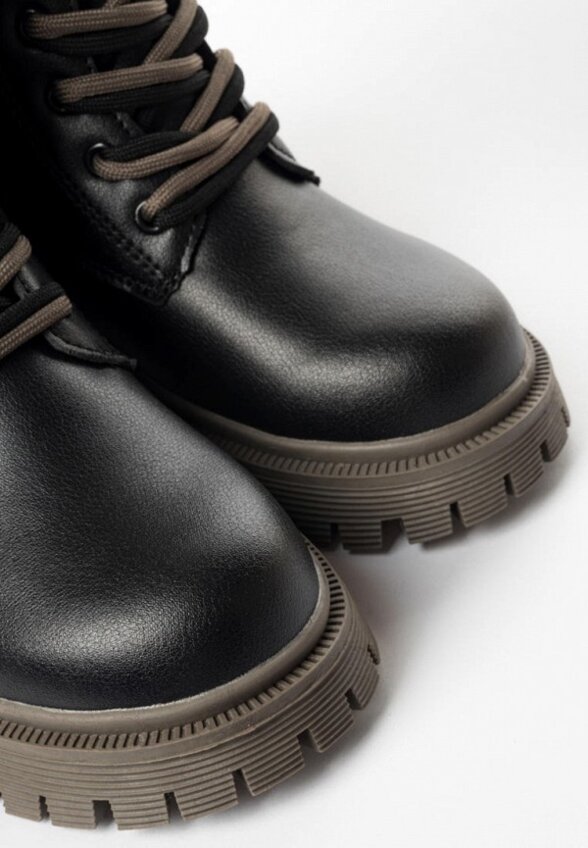 Ботинки Tikkago