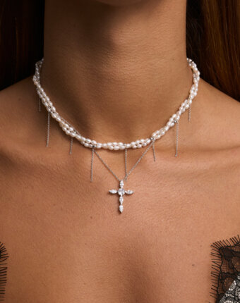 Серебряное колье с крестом ГАЛАТЕЯ с натуральным жемчугом MIE женщинам