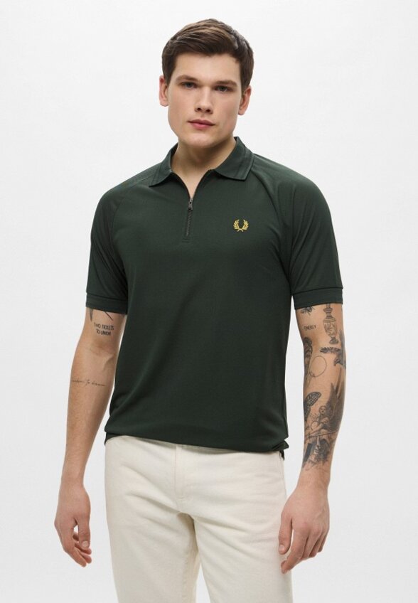 Поло Fred Perry