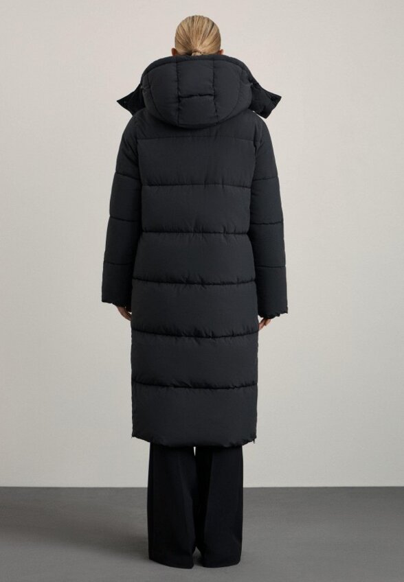 Пуховик Zarina