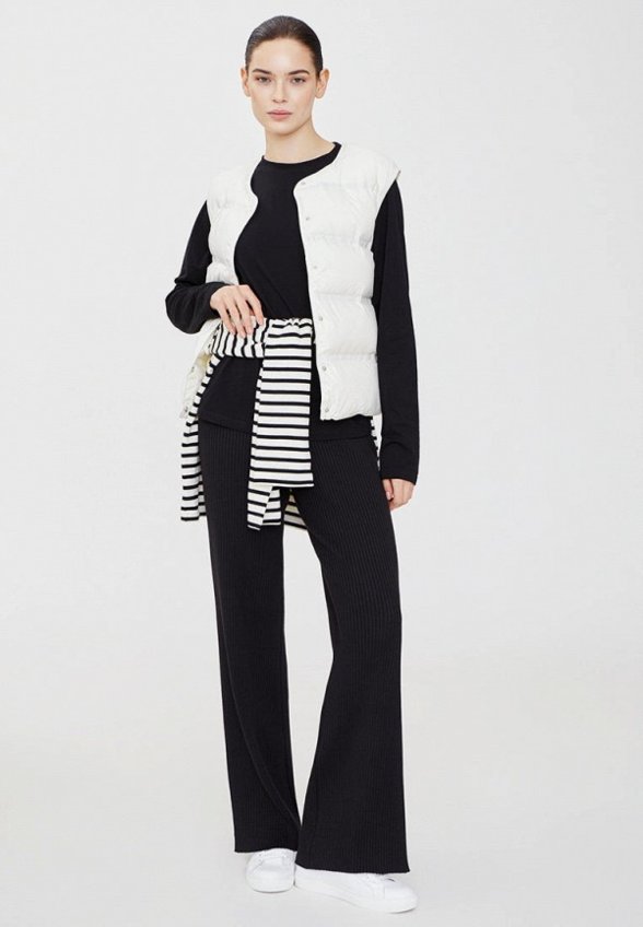 Жилет утепленный To Be Blossom