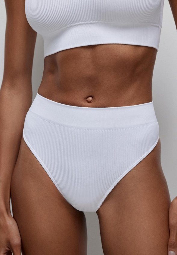 Трусы belle you