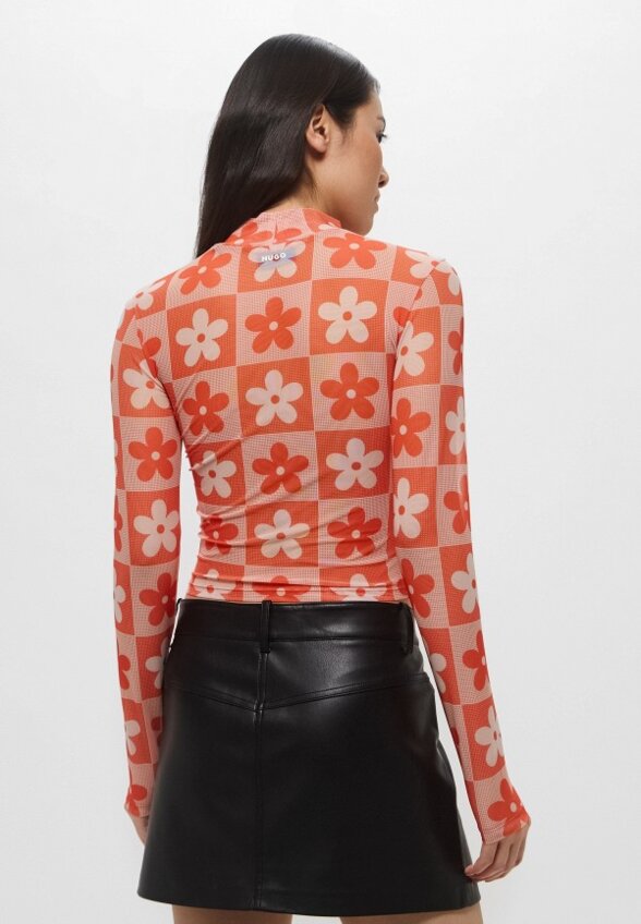 Лонгслив Hugo