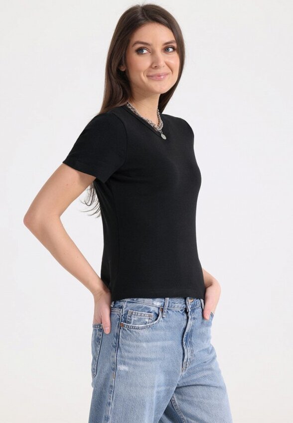 Футболка Апрель