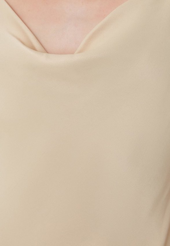 Платье Belucci