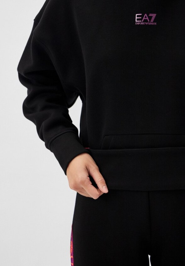 Худи EA7