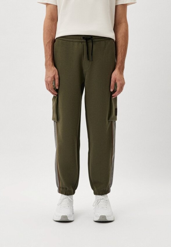 Брюки спортивные EA7