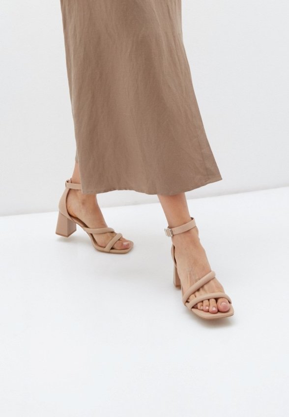 Босоножки Betsy