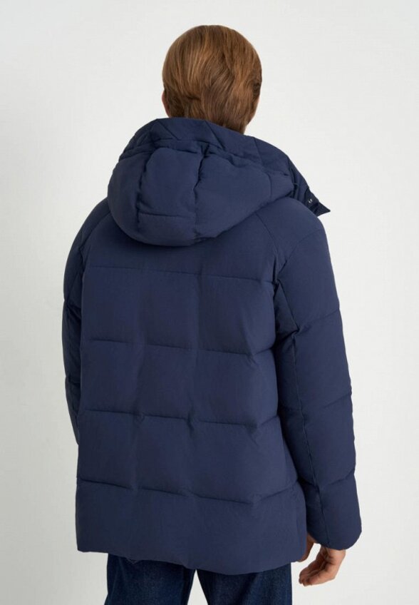 Пуховик Finn Flare