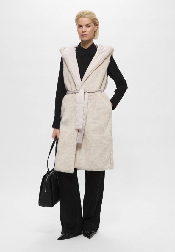 Жилет утепленный Trussardi