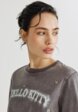 Футболка с принтом Hello Kitty с кислотной стиркой3  - превью