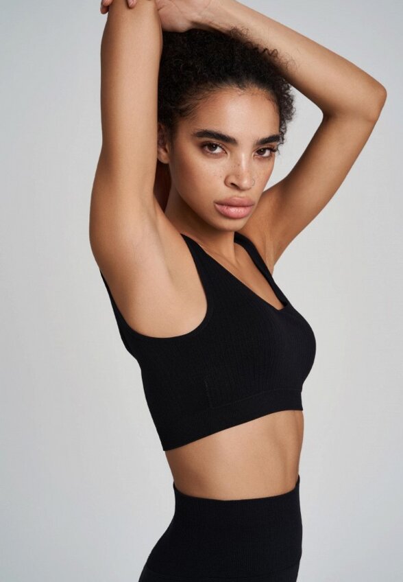 Топ спортивный Modis