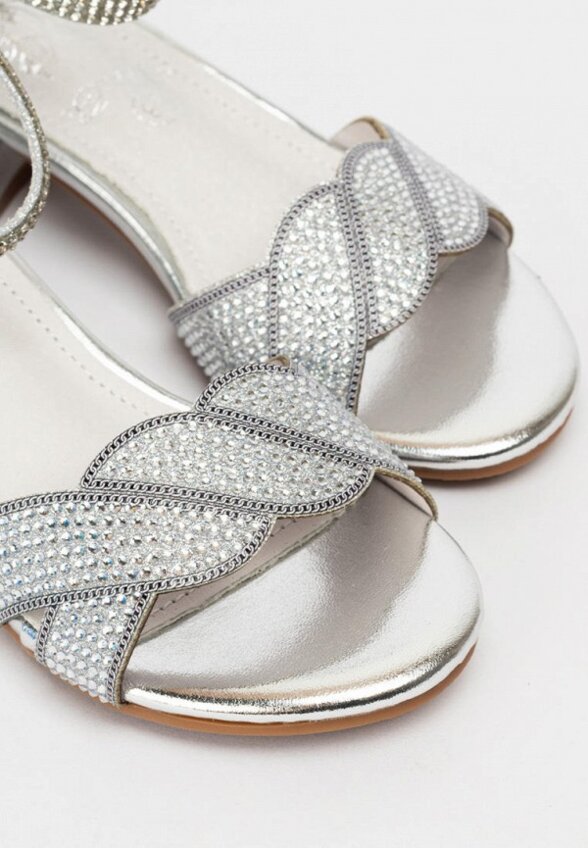 Босоножки Tikkago