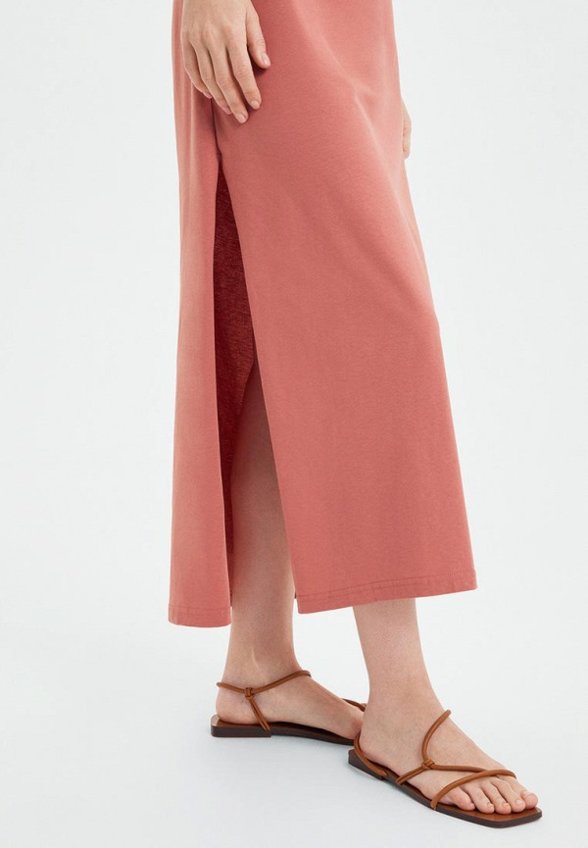 Платье Bstatement